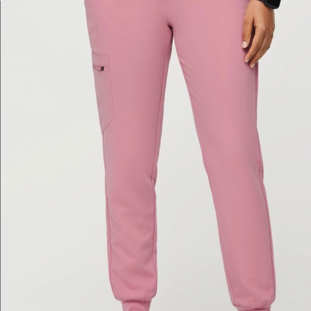 Figs scrubs
